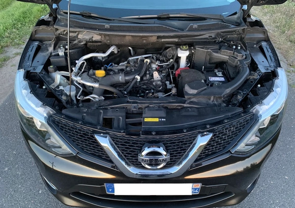 Nissan Qashqai cena 34900 przebieg: 104000, rok produkcji 2016 z Szklarska Poręba małe 742